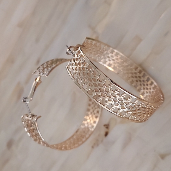 Lot of 3 earring sets:2-inch Hoops, Aqua & Purple teardrop, Circular turquoise - Picture 2 of 5